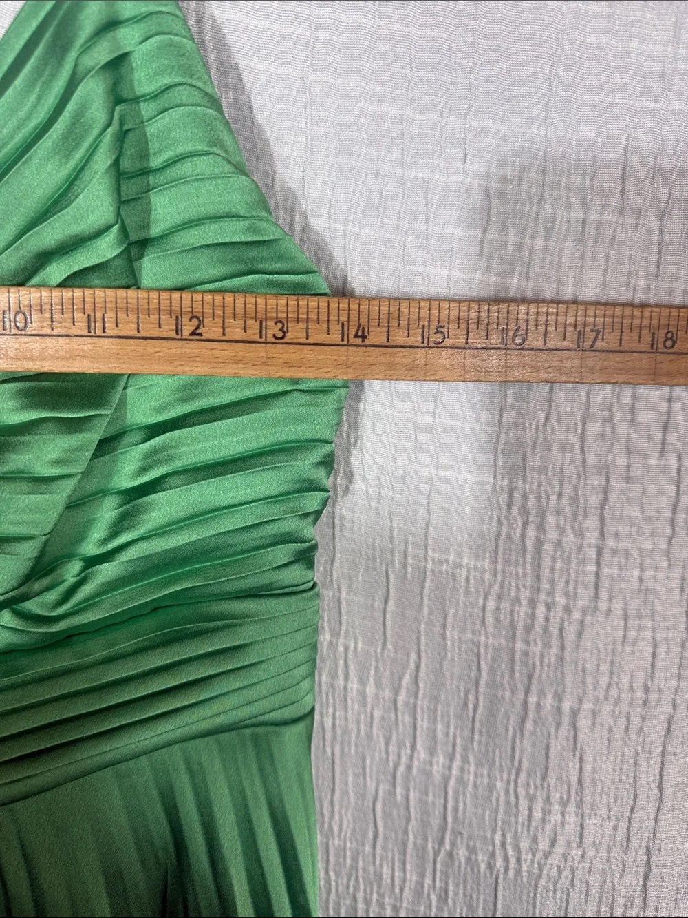 A & F Giselle Pleated Tiered Maxi Dress medium green cutout